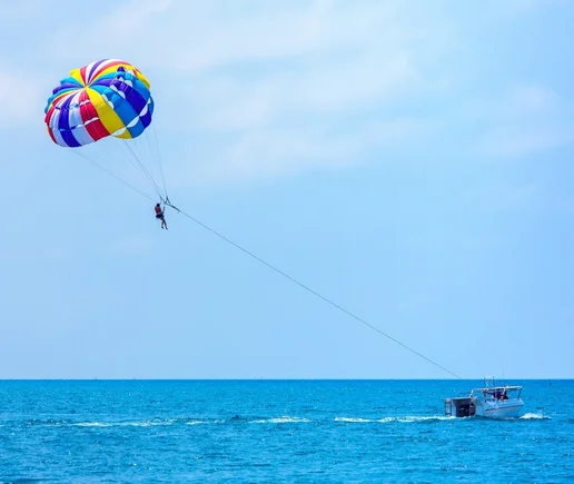 Bodrum Turgutreis'te Parasailing Deneyimi
