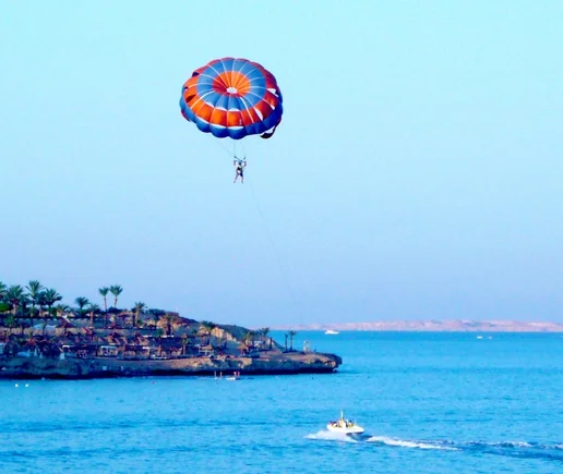 İzmir'de Parasailing ile Macera