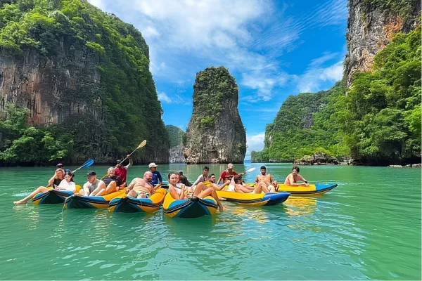 Phuket Adventure Tour – 7 Days of Phi Phi, Diving and Muay Thai - Görsel 1
