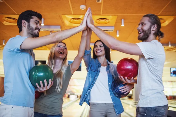 İzmir Bowling Deneyim Paketi - Görsel 1
