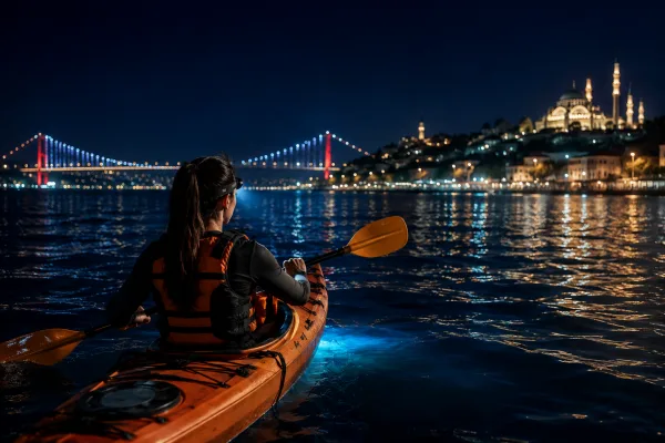 İstanbul Gece Kanosu - Görsel 1
