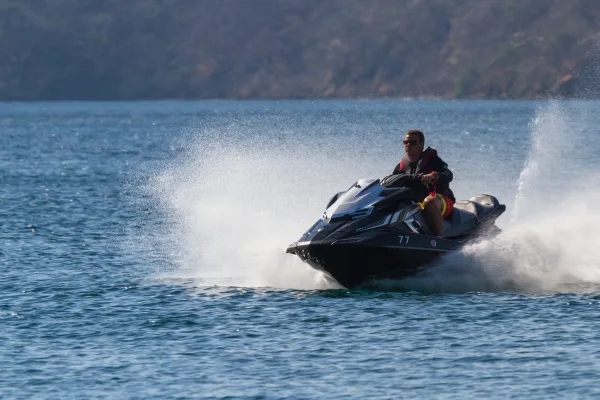 Alaçatı Jet Ski Deneyimi (15 dk) - Görsel 2