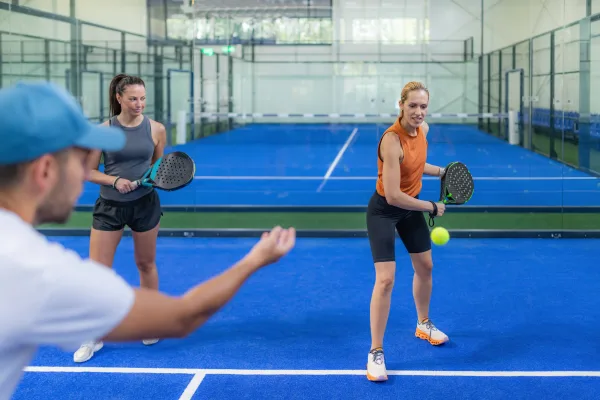 Bursa Padel Kortu Kiralama (Saatlik) - Görsel 3