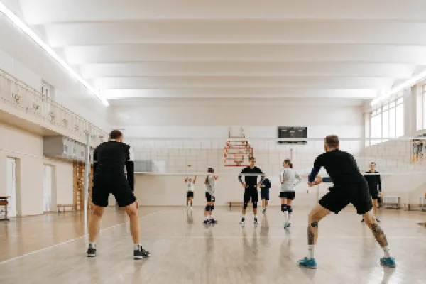Çocuklar İçin Voleybol Eğitimi - Görsel 1
