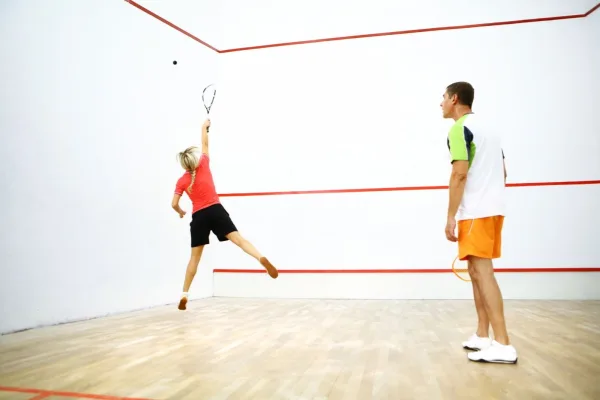 Bursa Squash Aile Üyeliği - Görsel 1